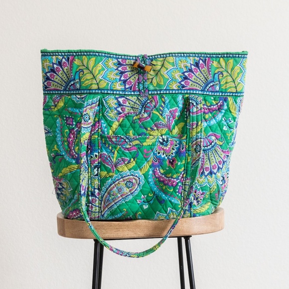 Vera Bradley Handbags - Vera Bradley Paisley Iconic Vera Tote Bag